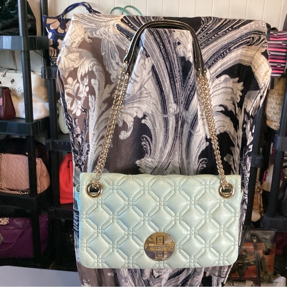 Kate Spade mint green quilted crossbody bag with silver chains and turn lock - Picture 14 of 14